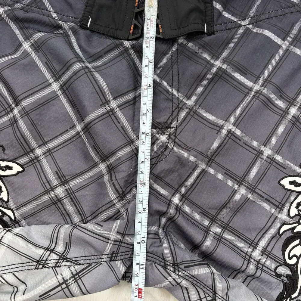 Y2K Iguana Lifewear Board Shorts Mens L Gray Plaid Floral Surf Swim Buckle